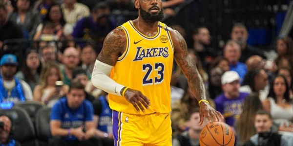 詹姆斯若离队下家赔率：骑士第1 独行侠第2勇士第3