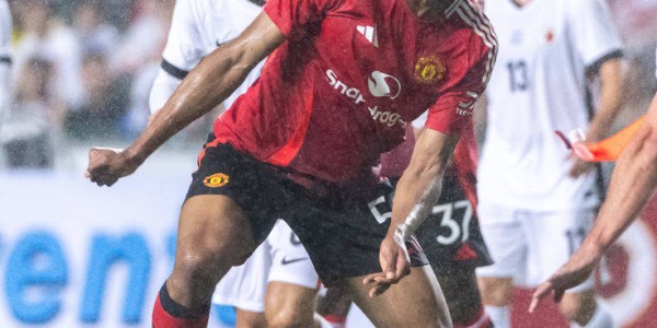 曼联8500万镑猎物有戏！德甲专家成红魔秘密武器，埃基蒂克转会迎重大突破