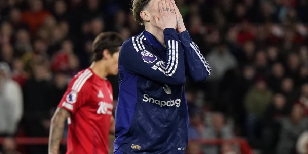 电讯报：加纳乔的未来目前存疑，曼联可能今夏6000万镑出售他