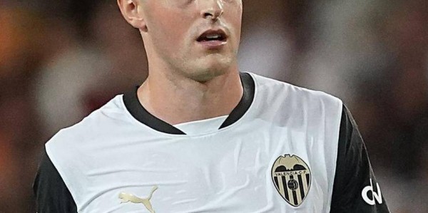 曼联或将以2600万英镑签下西甲中场，有望解决“重大”问题